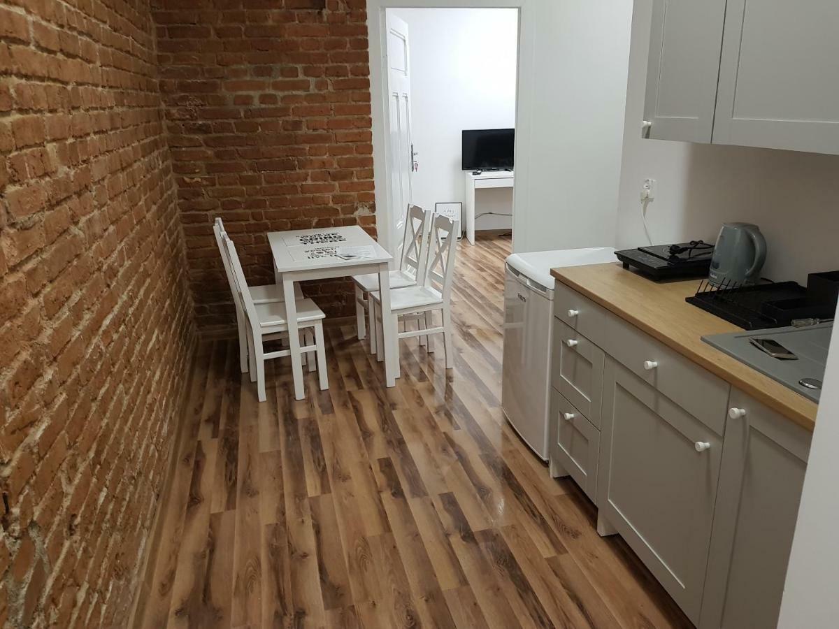 Apartament Nr 15 - 2 Pokoje Z Prywatnymi Lazienkami Centrum พอซนาน ภายนอก รูปภาพ