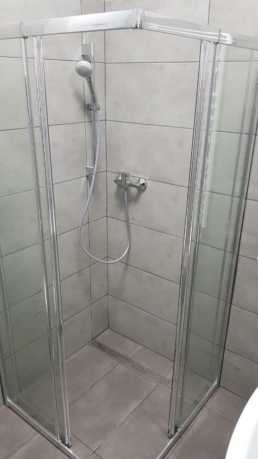 Apartament Nr 15 - 2 Pokoje Z Prywatnymi Lazienkami Centrum พอซนาน ภายนอก รูปภาพ